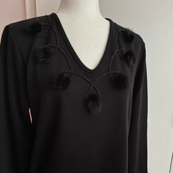 Lennie for Nina Leonard Black V-Neck Sweater with Fur Trim Size Large - Picture 1 of 7